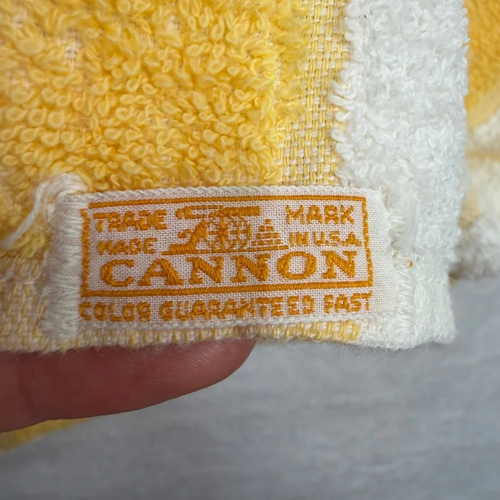 Cannon Vintage Bath Towel Yellow White Checkered Retro Made in USA Cotton MCM